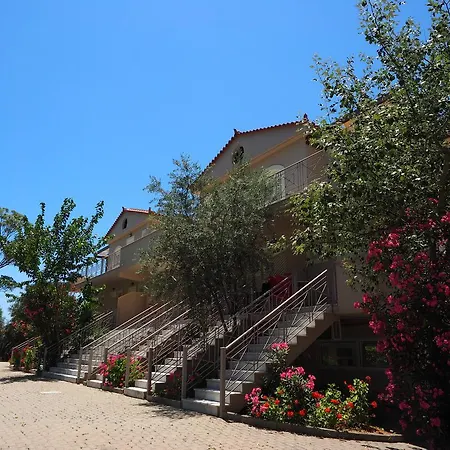 Porto Assini * Tolón